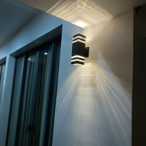 Hắt 2 đầu led ánh sáng vàng